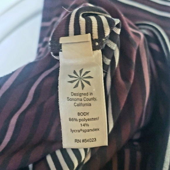 Athleta XS Chaturanga™ tights - Picture 6 of 6